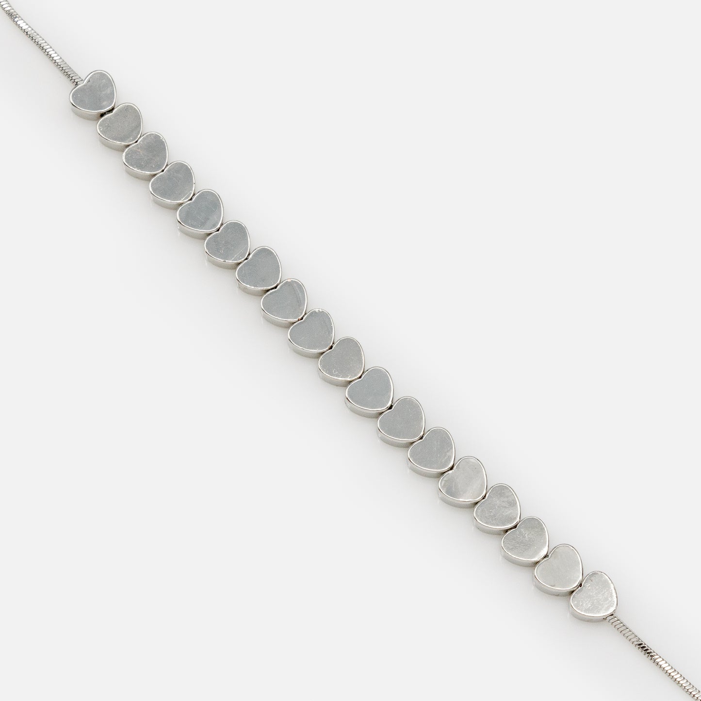 FS253B042SL - Adjustable silvered bracelet with flat hearts