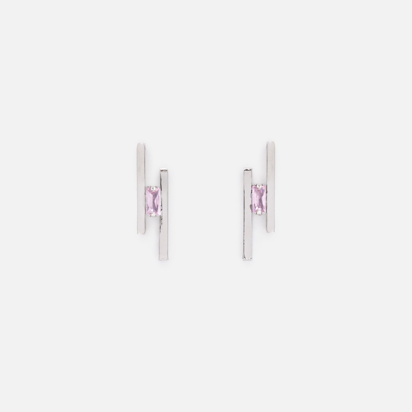 FS253E005SL - Parallel bar silvered earrings with light pink stone