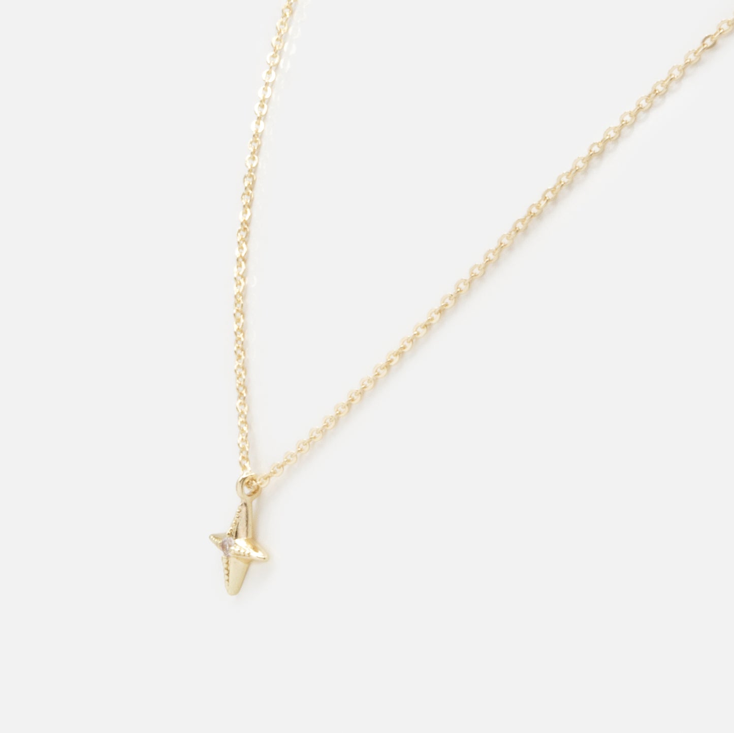FS253N012GL - Collier doré breloque petite étoile avec zircon cubique