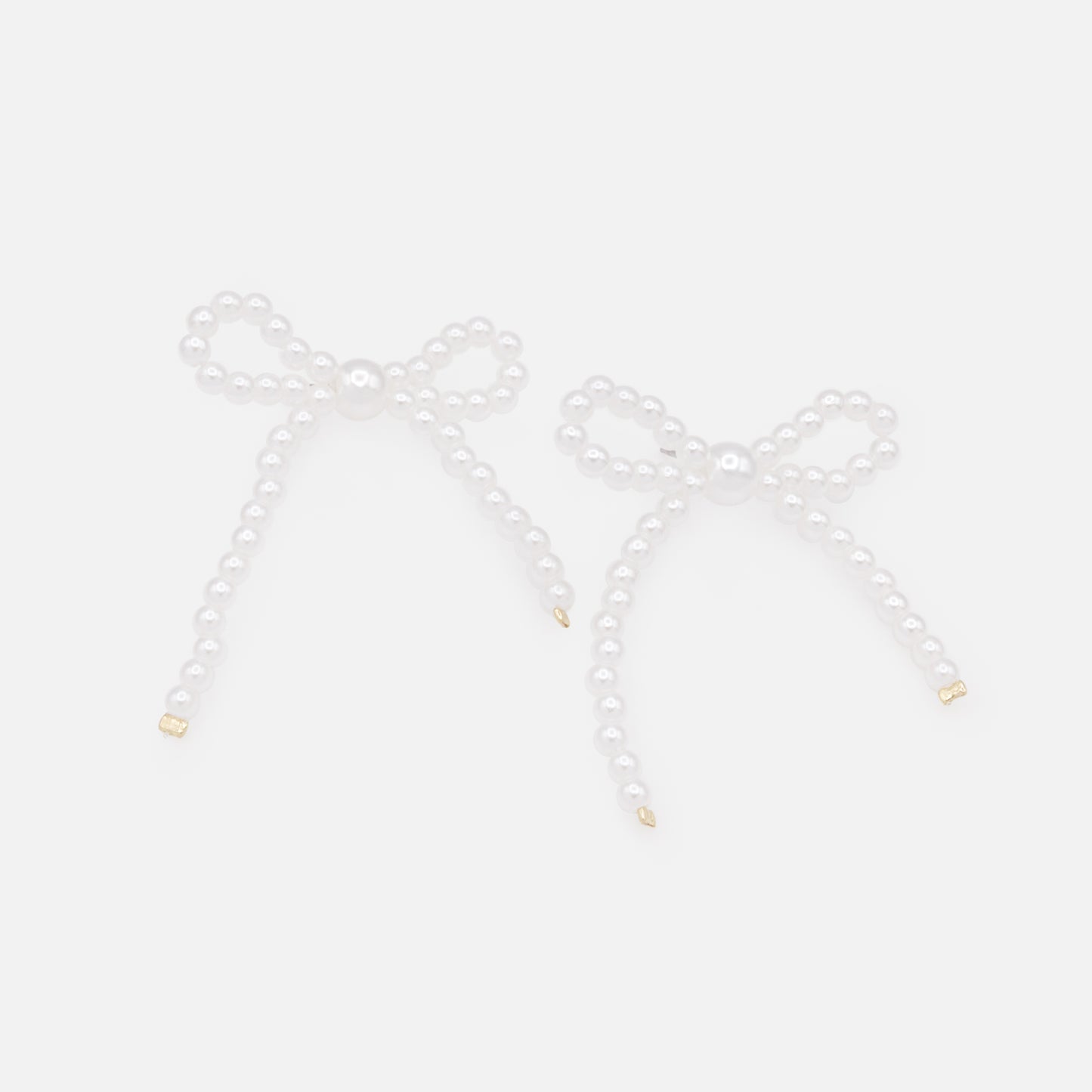 PL253E001GL - Bow shaped earrings made of pearls