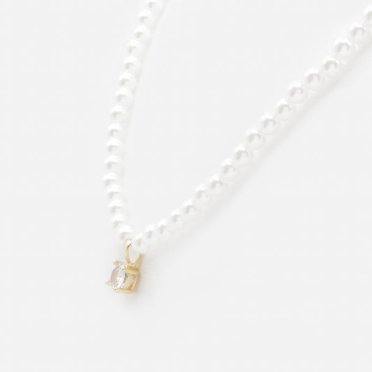 Pearl necklace with golden charm & cubic zirconia - PL253N017GL