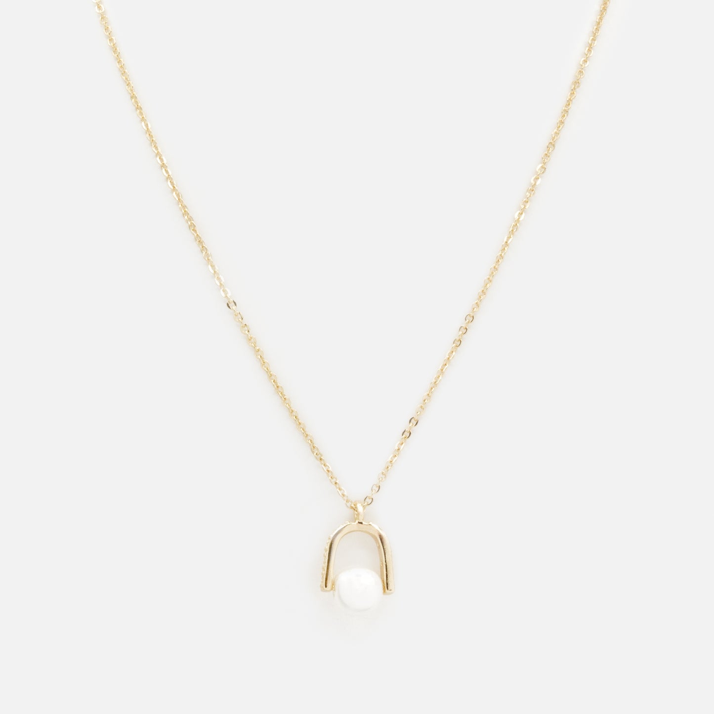 PL253N020GL - Bell charm with round pearl golden necklace