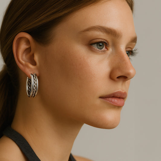 Silvered hoop earrings with central twist in stainless steel - SF251E024SL