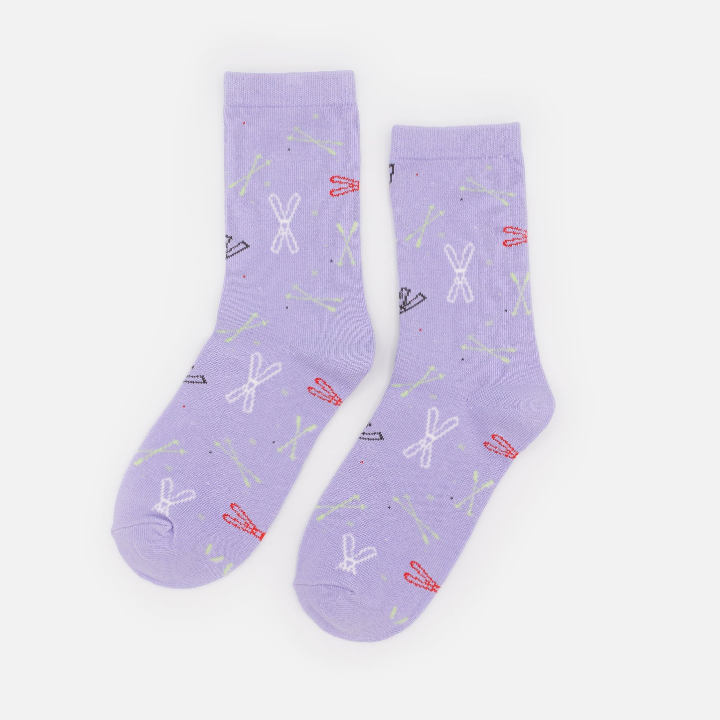 SO253-012PP - Lilac socks with multicolored skis