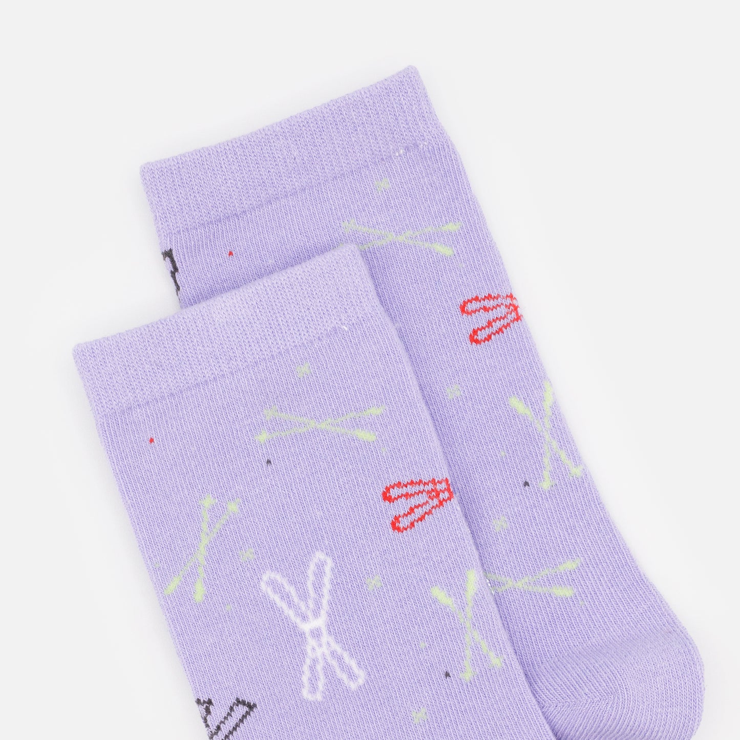 SO253-012PP - Lilac socks with multicolored skis