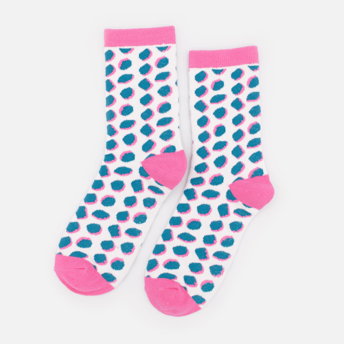 SO253-025MM - White & pink socks with teal wildlife pattern