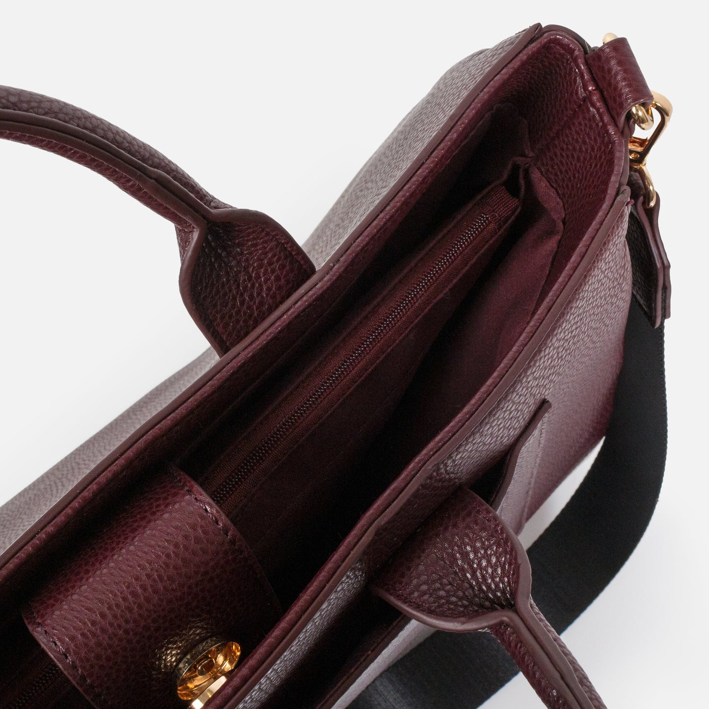 BG253B008BU - Burgundy pebbled PU handbag & removable ivory pouch