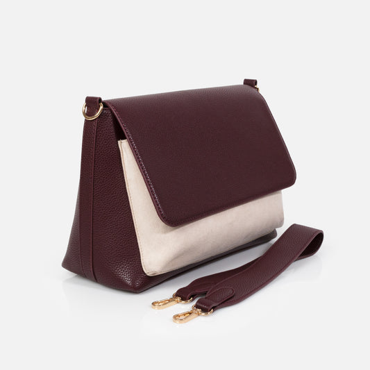 BG253B038MM - Burgundy pebbled PU handbag with suede effect ivory pocket