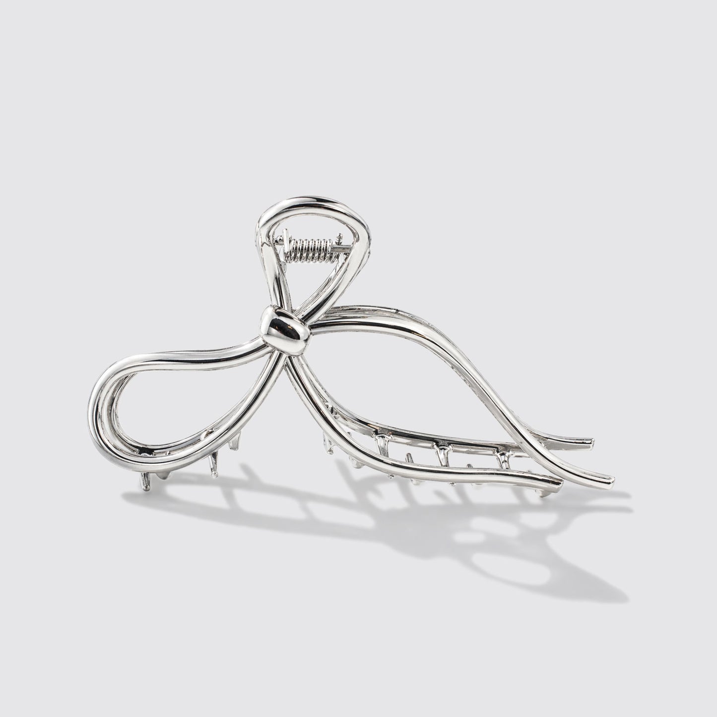 Silvered Metal Bow Shaped Claw Clip