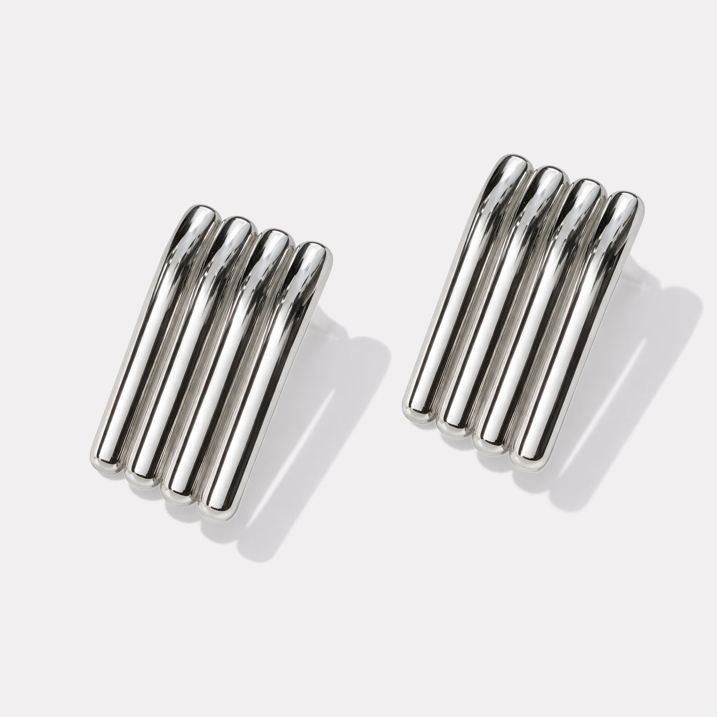 Boucles d'oreilles plaque argentée texturée en acier inoxydable - SF253E013SL