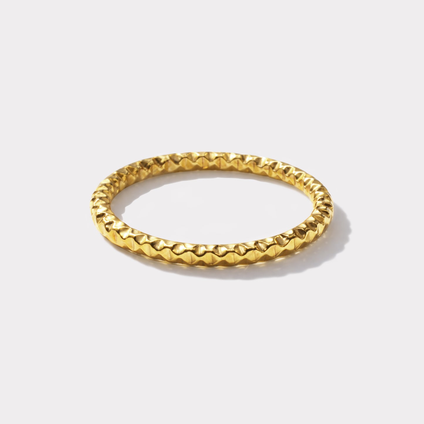 Bague dorée martelée en acier inoxydable - SF253R033GL