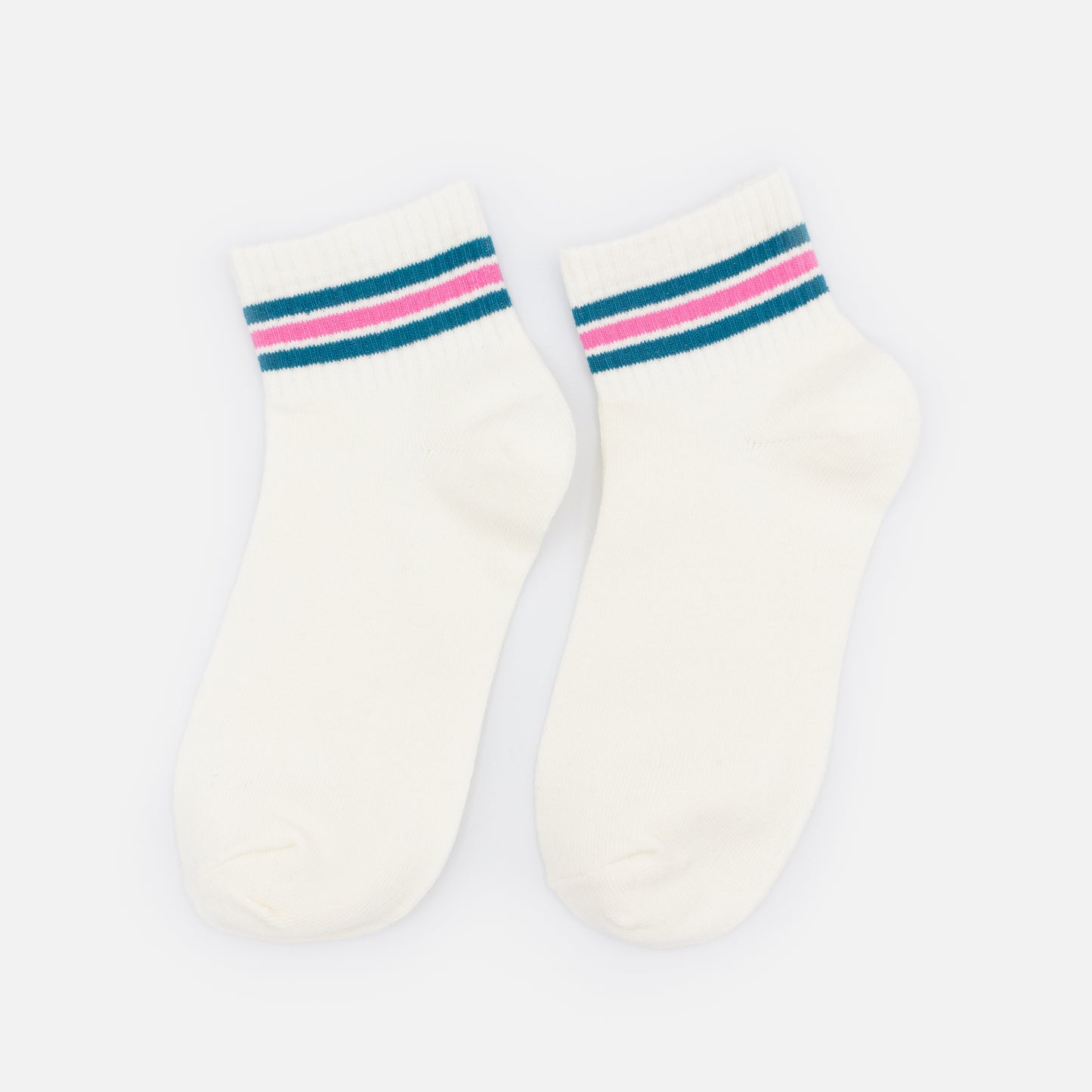 SO253-039MM - Ribbed cream ankle socks with teal & pink stripes