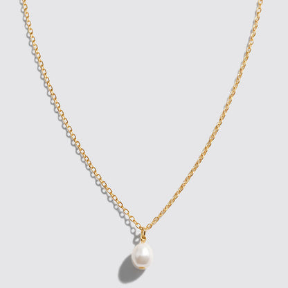 Golden necklace in stainless steel with pearl pendant