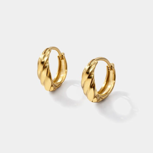 Very small wavy golden huggies in stainless steel - SS253E009GL