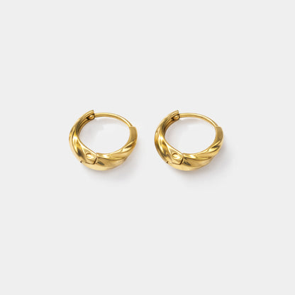 Très petites boucles d'oreilles huggies dorées ondulées en acier inoxydable - SS253E009GL