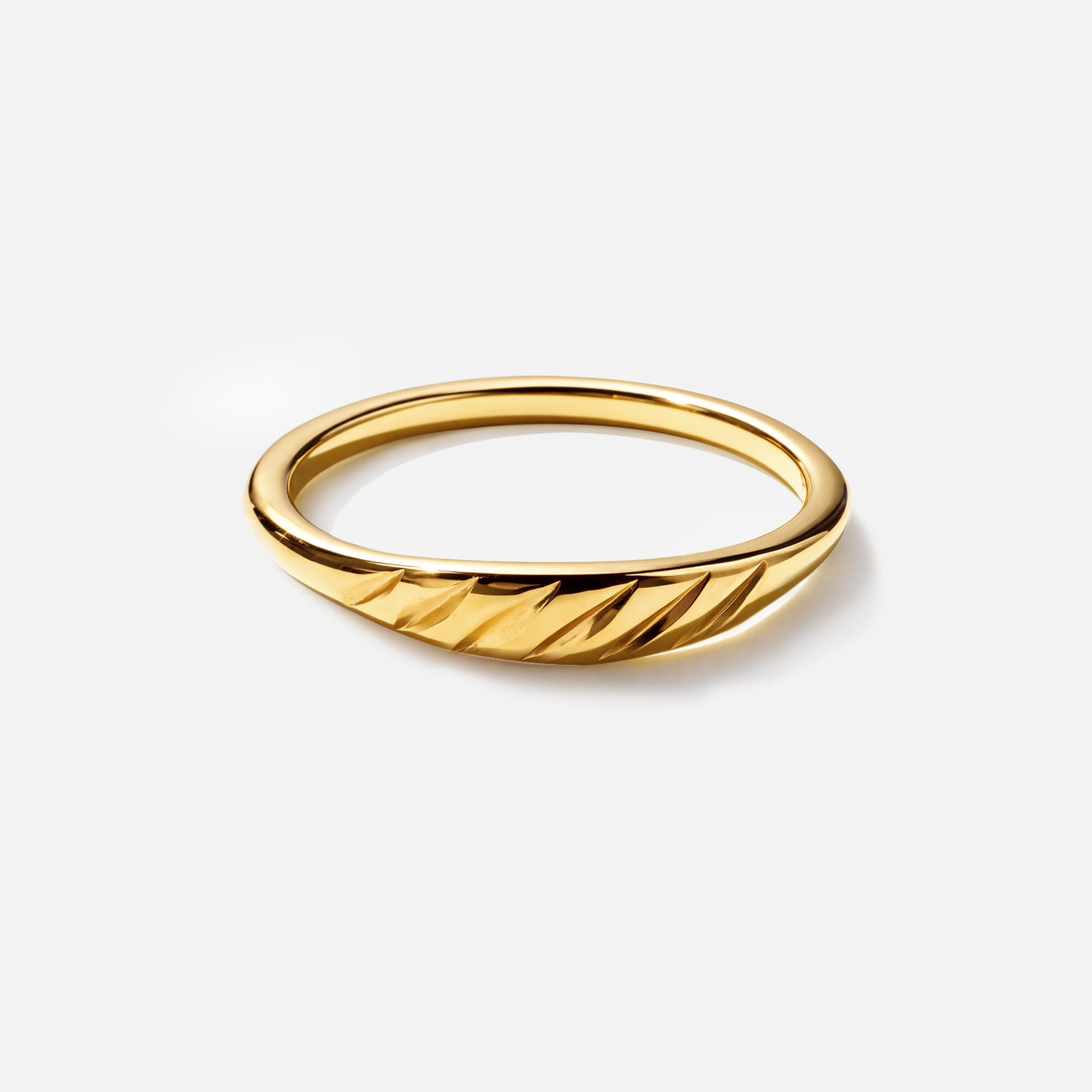 Golden ring with grooves in stainless steel - SS253R027GL